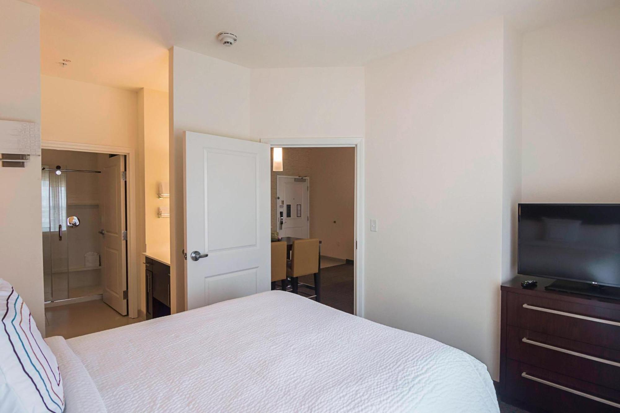 Residence Inn By Marriott Denton Exteriör bild