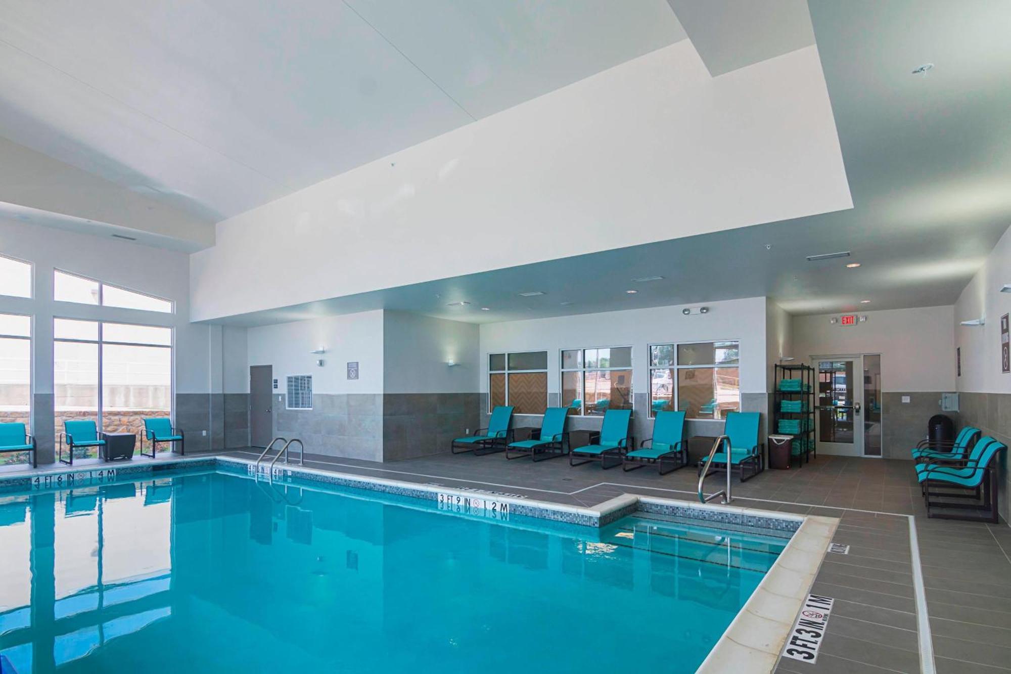Residence Inn By Marriott Denton Exteriör bild